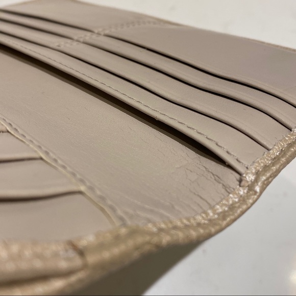 Coach Turnlock Leather Wallet - Picture 5 of 8